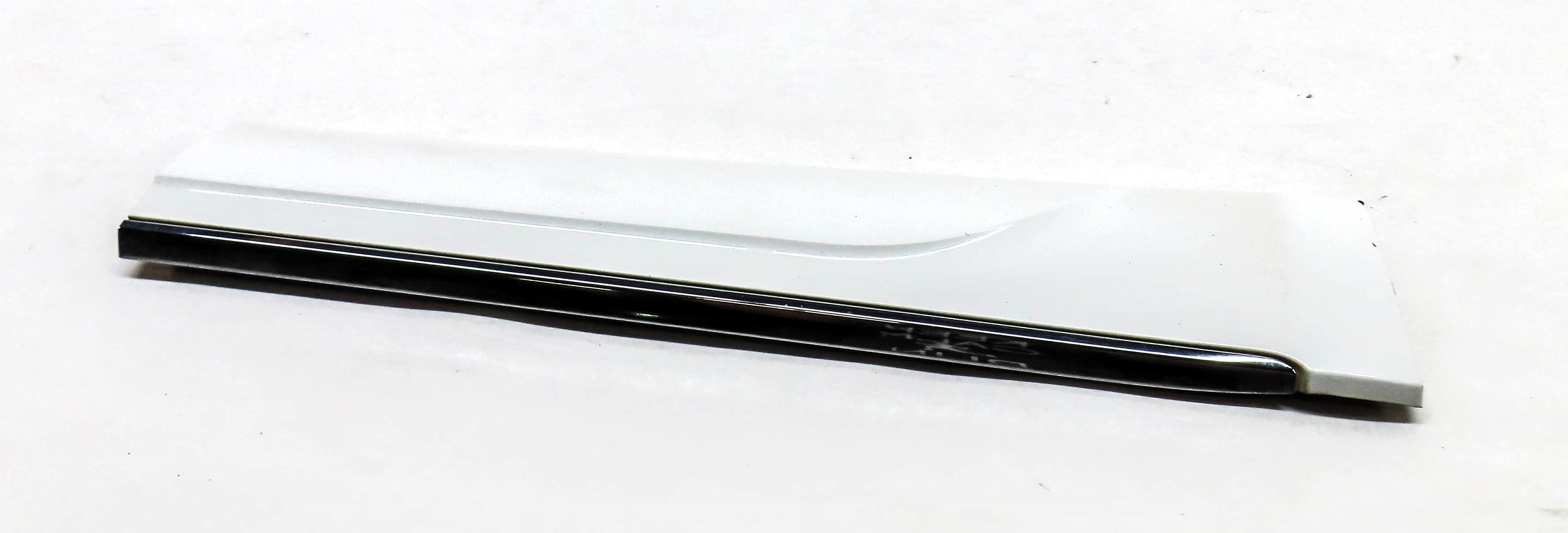 2014 AUDI Q5 (B8 8R) REAR RIGHT EXTERIOR LOWER DOOR TRIM MOULDING(White) — exact item pictured